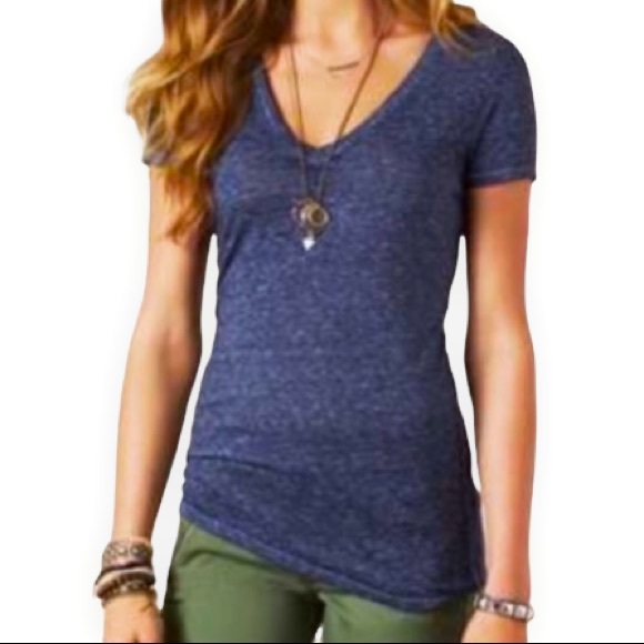 American Eagle Outfitters Tops - American Eagle Vneck